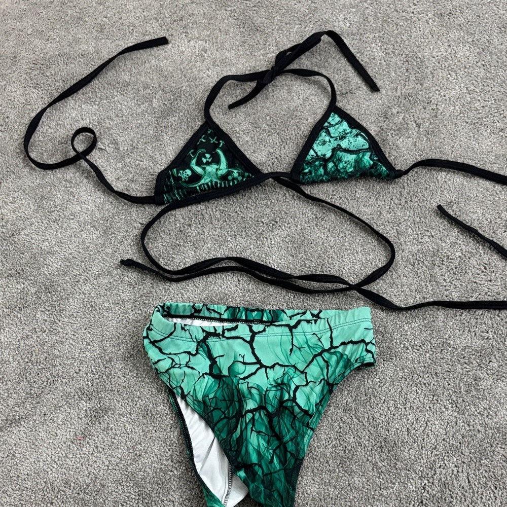 Freedom rave wear toxic set two piece